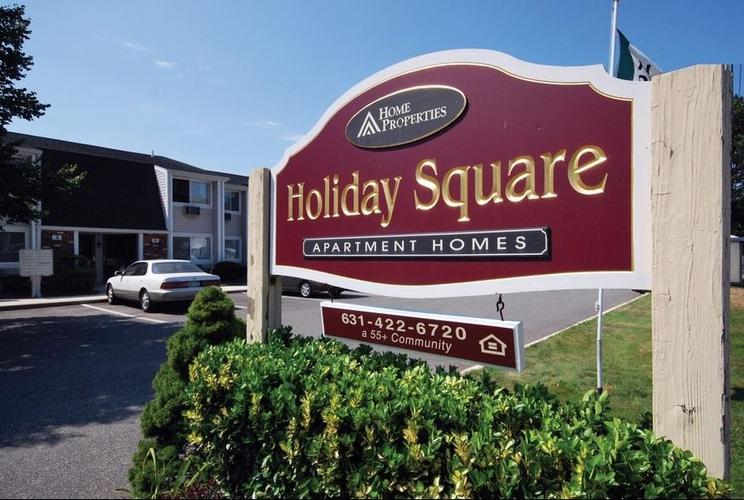 Holiday Square West Babylon, NY